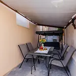 公寓 Modern Flat Nearby Sea *