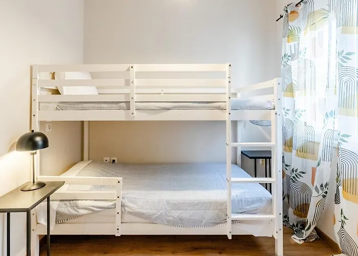 Modern Flat Nearby Sea *