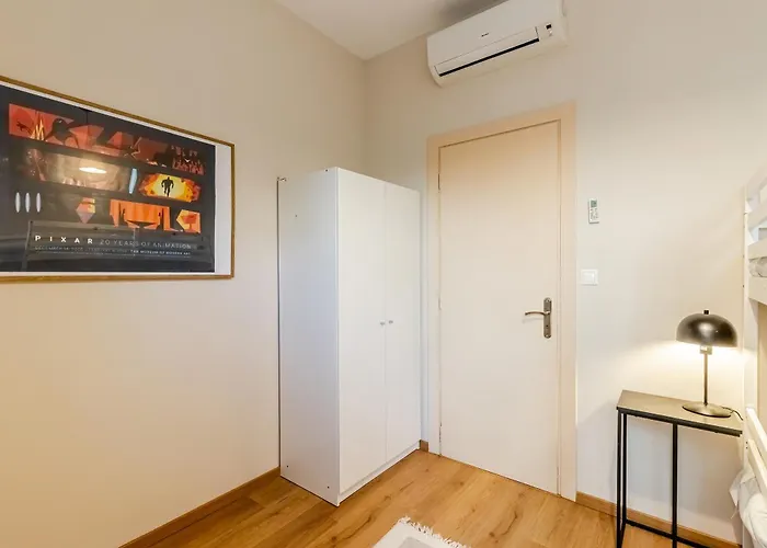 Modern Flat Nearby Sea